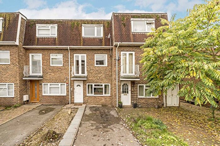 4 Bedroom Terraced House To Rent In Rowan Close, London, W5