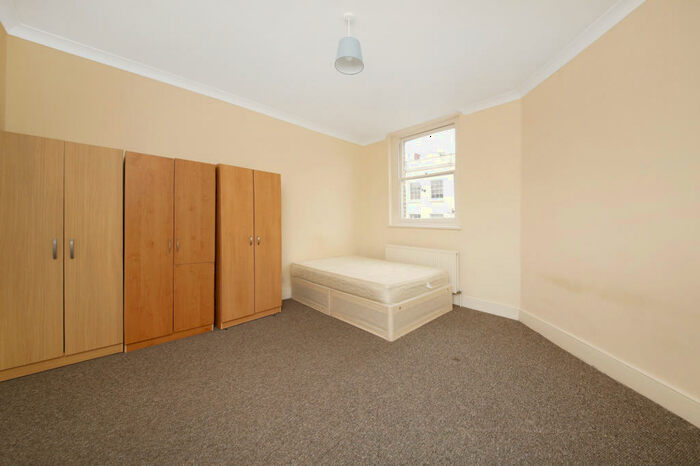 3 Bedroom Flat To Rent In Deptford High Street, Deptford, London, SE8