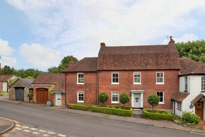 4 Bedroom Property For Sale In High Street, Wrotham, Sevenoaks, TN15