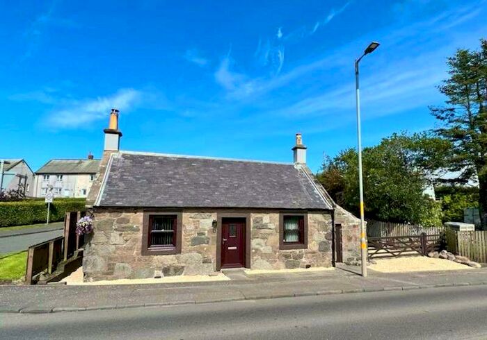 1 Bedroom Cottage For Sale In Main Road, Kirkoswald, KA19