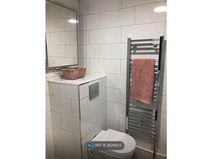 1 Bedroom Flat To Rent In Russell Square, Brighton, BN1