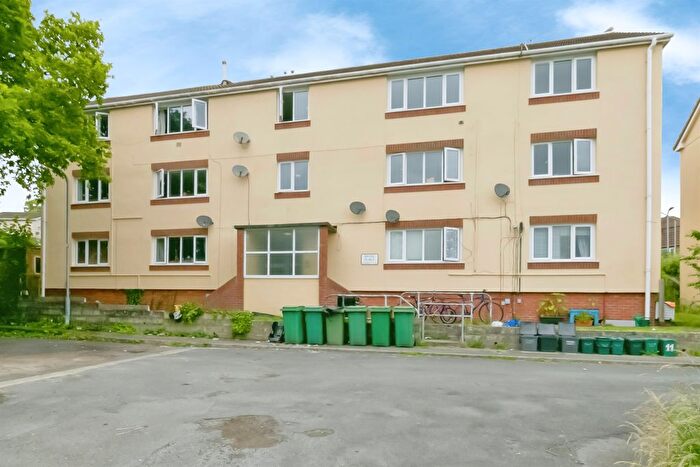 2 Bedroom Flat For Sale In Irving Place, Barry, CF62