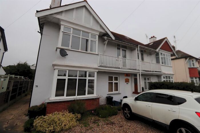 2 Bedroom Flat To Rent In Station Road, Southend-On-Sea, SS1