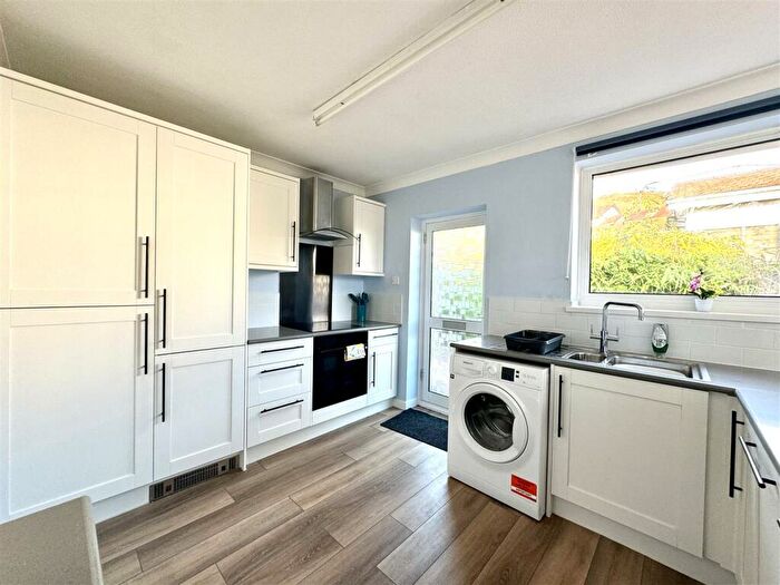 3 Bedroom Detached Bungalow For Sale In Greenmeadow Close, Penhow, Caldicot, NP26