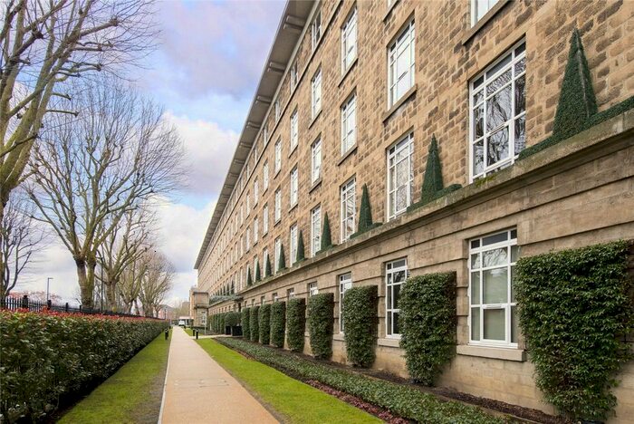 2 Bedroom Flat To Rent In Bromyard House, Bromyard Avenue, London, W3