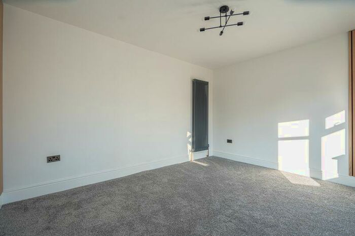 3 Bedroom Semi-Detached House For Sale In Welbeck Road, Cleethorpes, DN35
