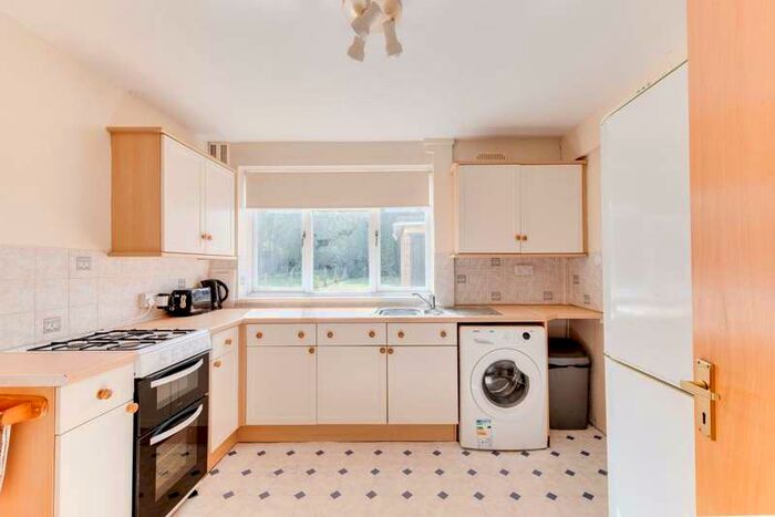 4 Bedroom House To Rent In Oxford Road, Canterbury, CT1