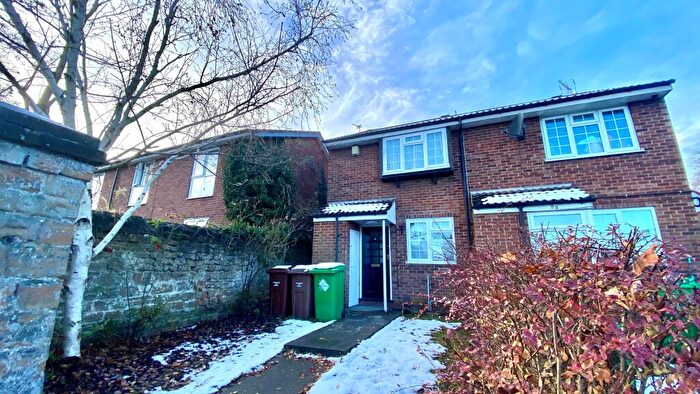 2 Bedroom Terraced House To Rent In Nuthall Road, NG8