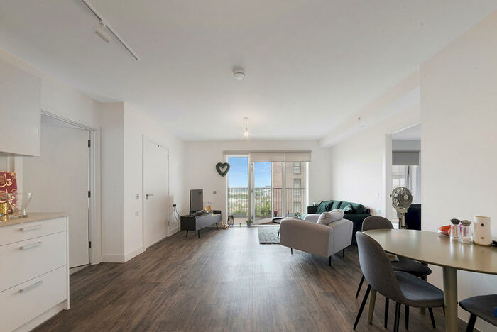 2 Bedroom Apartment To Rent In Newham London, E16