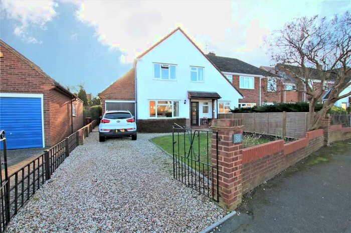 3 Bedroom Semi-Detached House To Rent In Brooksby Road, Tilehurst, Reading, Berkshire, RG31