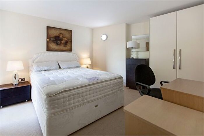 1 Bedroom Flat To Rent In Great Suffolk Street, London, SE1