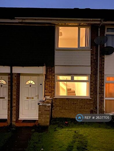 2 Bedroom Terraced House To Rent In Grebe Walk, Stockport, SK2