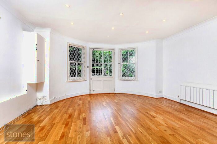 3 Bedroom Apartment To Rent In Adamson Road, Swiss Cottage, London, NW3