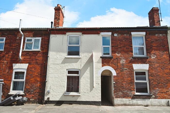 2 Bedroom Terraced House For Sale In Arthur Street, Lincoln, Lincolnshire, LN5