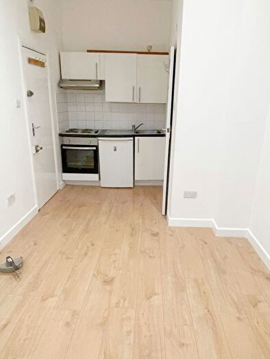 Studio To Rent In Lower Clapton Road, Hackney, E5