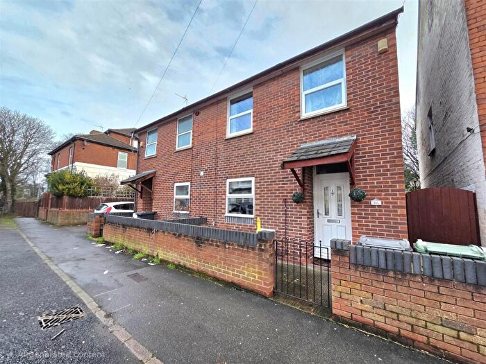 3 Bedroom Semi Detached House For Sale In Weston Road, Gloucester, GL1