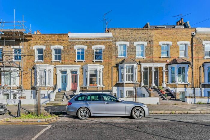 2 Bedroom Flat To Rent In Mountgrove Road, Highbury, London, N5