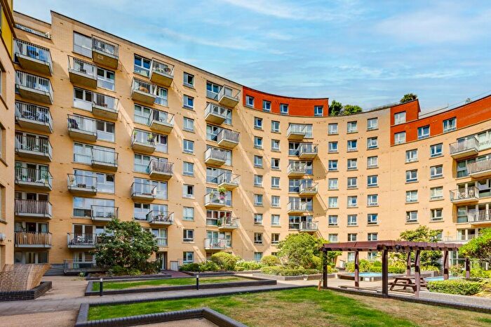 1 Bedroom Flat To Rent In Buckler Court, Eden Grove, N7