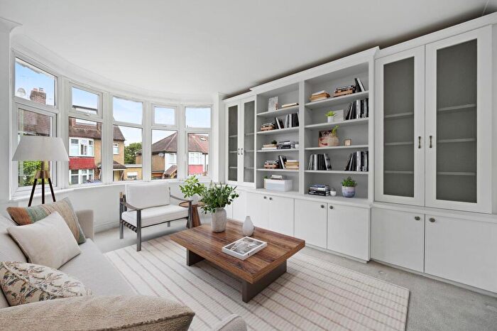 5 Bedroom Semi-Detached House For Sale In Warren Mead, Banstead, SM7