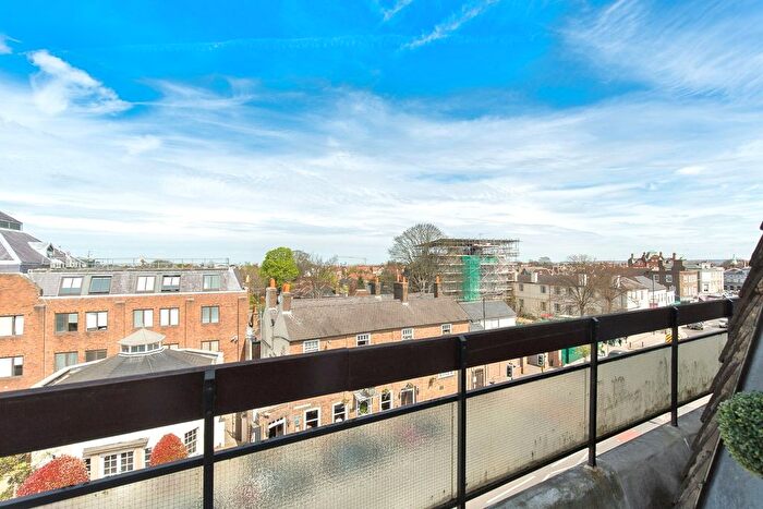 Studio To Rent In Parkside House, High Street, Wimbledon, London, SW19