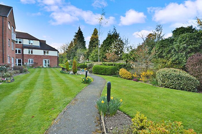 2 Bedroom Flat For Sale In Bridgewater Court, Selly Oak, B29