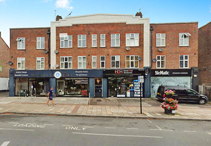 2 Bedroom Flat To Rent In Uxbridge Road, Hatch End, HA5