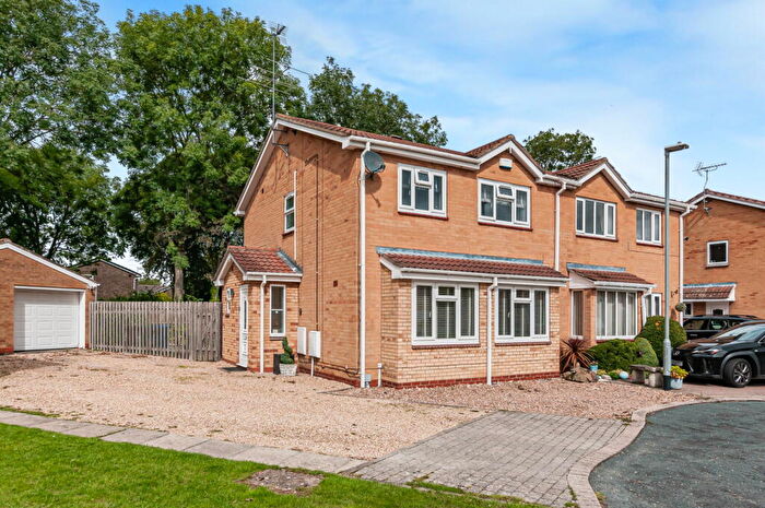 4 Bedroom Semi-Detached House For Sale In Savile Close, Beverley, HU17