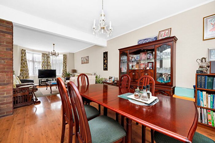 4 Bedroom Semi Detached House For Sale In Park Road, Wembley, HA0