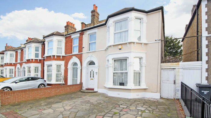 3 Bedroom End Of Terrace House To Rent In Ardgowan Road, Catford, SE6