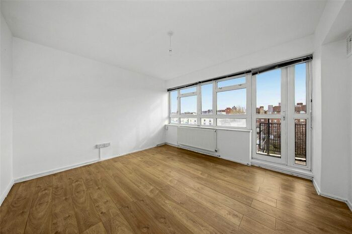 2 Bedroom Flat To Rent In Lonsdale House, Portobello Court, London, W11