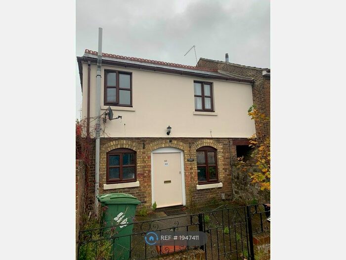 1 Bedroom Semi-Detached House To Rent In Dover Street, Maidstone, ME16