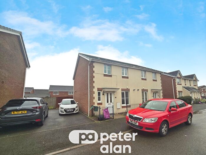 3 Bedroom Property To Rent In Ruston Road, Swansea, SA1