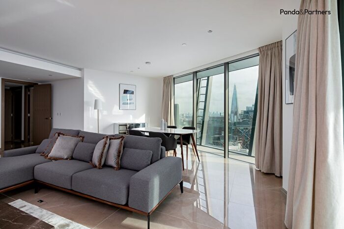 2 Bedroom Flat For Sale In One Blackfrairs Road, London, SE1