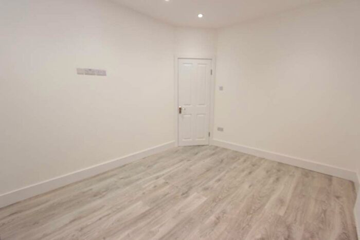 2 Bedroom Flat To Rent In Langham Road, London, N15