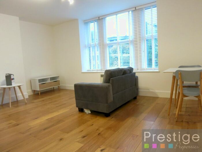 1 Bedroom Flat To Rent In Upper Clapton Road, London, E5