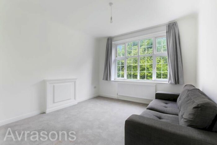 1 Bedroom Flat To Rent In Streatham Close, Leigham Court Road, London, SW16
