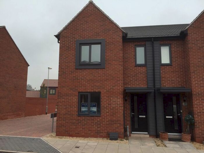 3 Bedroom Semi-Detached House To Rent In Barclay Fold, Telford, TF3