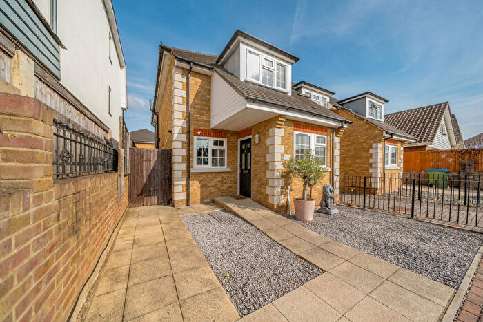 3 Bedroom Semi-Detached House To Rent In Homefield Road, Walton On Thames, KT12