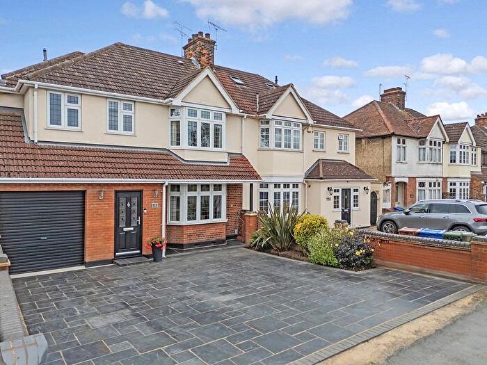 4 Bedroom Semi Detached House For Sale In Lodge Lane, Grays, Essex, RM17