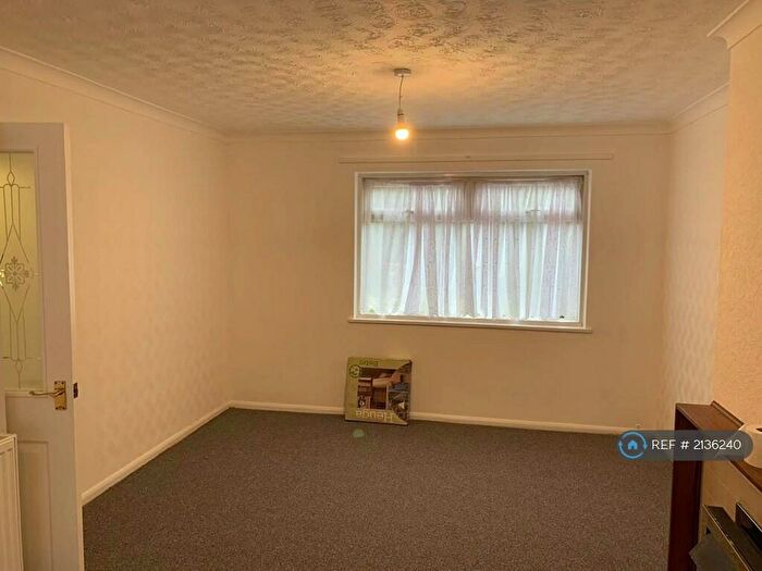 3 Bedroom Terraced House To Rent In Fladbury Crescent, Birmingham, B29