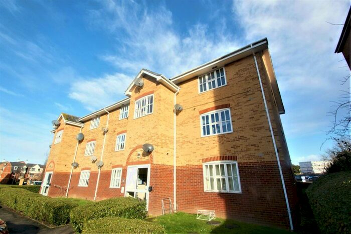 2 Bedroom Apartment To Rent In Coal Court, Grays, RM17