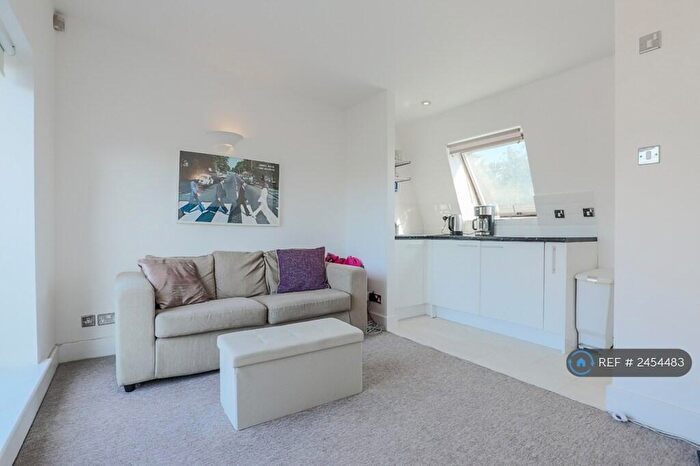 1 Bedroom Flat To Rent In Melville Place, London, N1