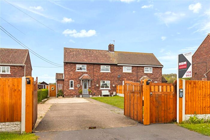 4 Bedroom Semi Detached House For Sale In Kings Road, Barnetby, North Lincolnshire, DN38