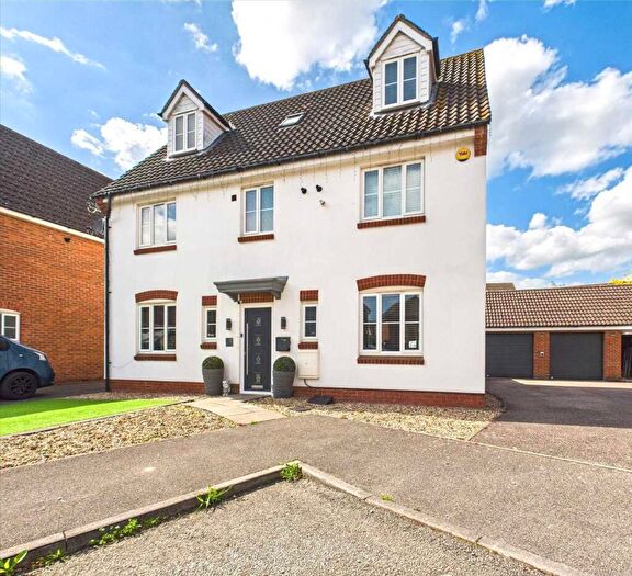 6 Bedroom Detached House For Sale In Walker Chase, Grange Farm, Kesgrave, IP5