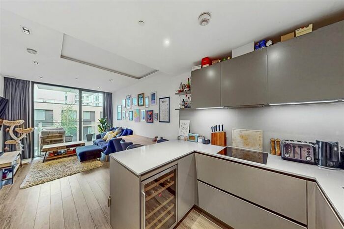 2 Bedroom Flat For Sale In Satin House, Goodman's Fields, E1