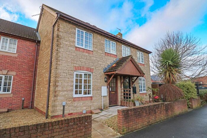 2 Bedroom Semi-Detached House To Rent In Yew Tree Drive, Weston-super-Mare, BS22