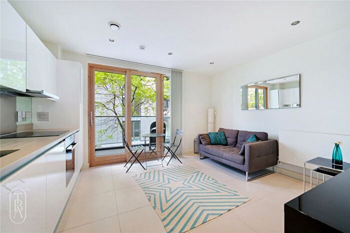 Studio To Rent In Cobblestone Square, London, E1W