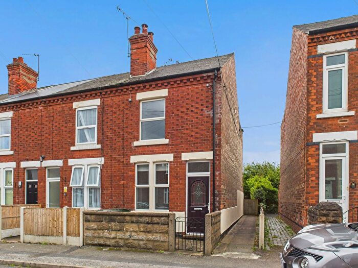 3 Bedroom End Of Terrace House For Sale In Furlong Avenue, Arnold, Nottingham, NG5