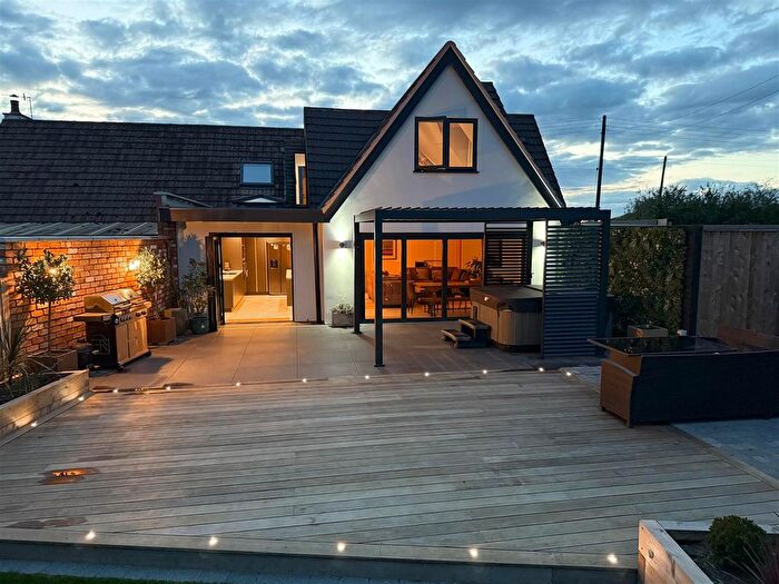 4 Bedroom Semi-detached House For Sale In Suffield, Bransford, Worcester, WR6