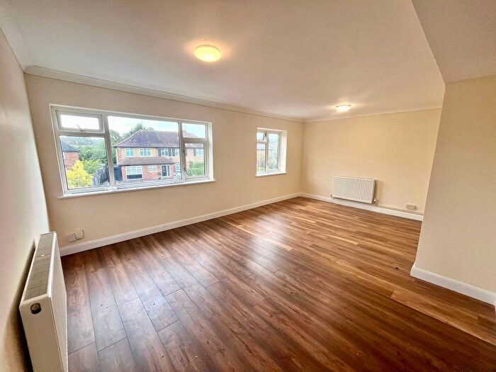 3 Bedroom Maisonette To Rent In The Quadrant, St. Albans, AL4